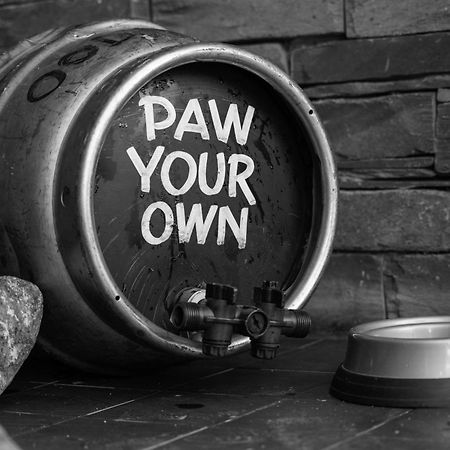Twa Dogs Inn Keswick  Exterior foto